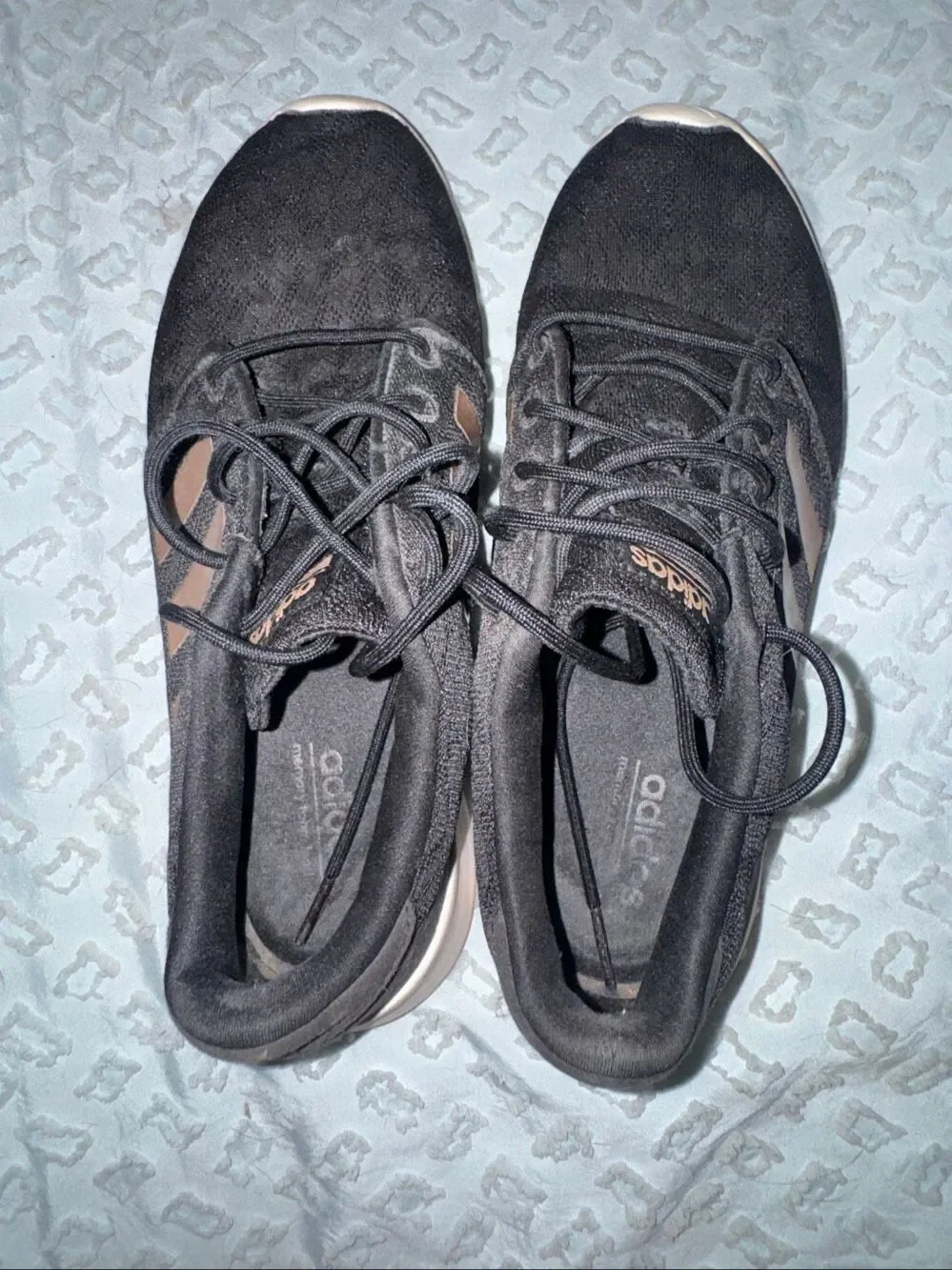 Adidas cloudfoam sneakers size 8.5